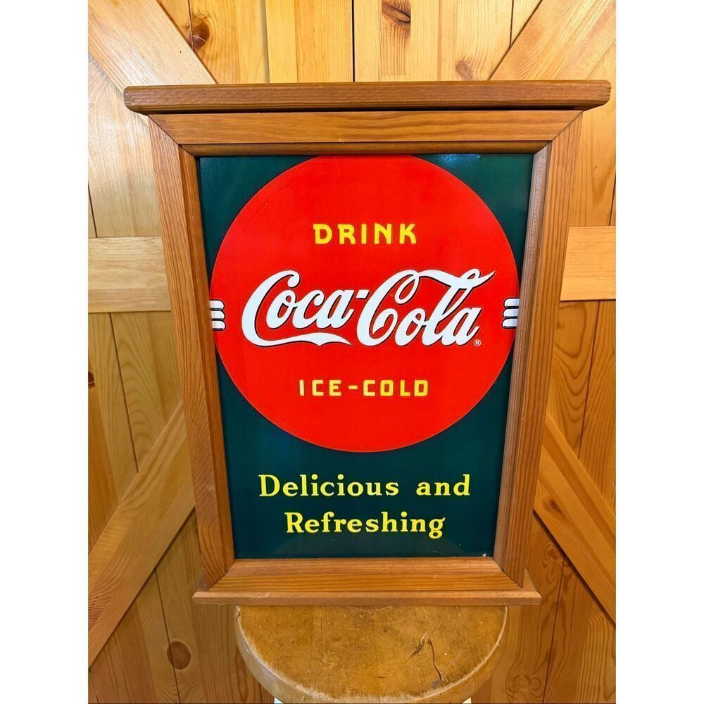 VTG 1997 COCA COLA HAND WALL CABINET SPICE MEDICINE CABINET (6570)